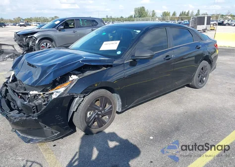 2022 Hyundai Elantra Sel z USA, uszkodzony, nr VIN 5NPLS4AG9NH079186